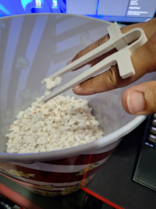 Finger Grip Snack Tongs 2pc